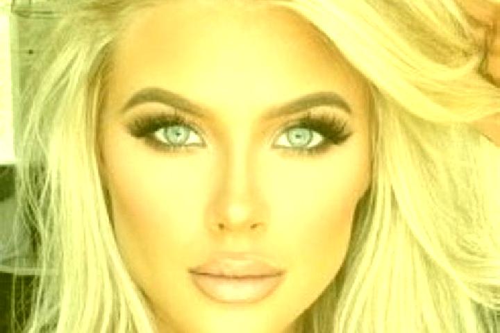 Naomi, 22, a platinum blonde hazel-eyed caribbean companion based in Poppenbuettel. Offering Travel Companion, CIM, Party Girl, Massage. Available for incall...