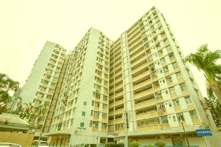 Naomi, 22 — Escort in Nam Cheong Estate, Hong Kong