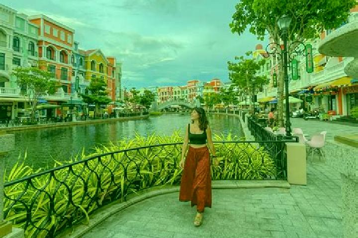 Naomi, 22 — Escort in Phu Cat, Vietnam
