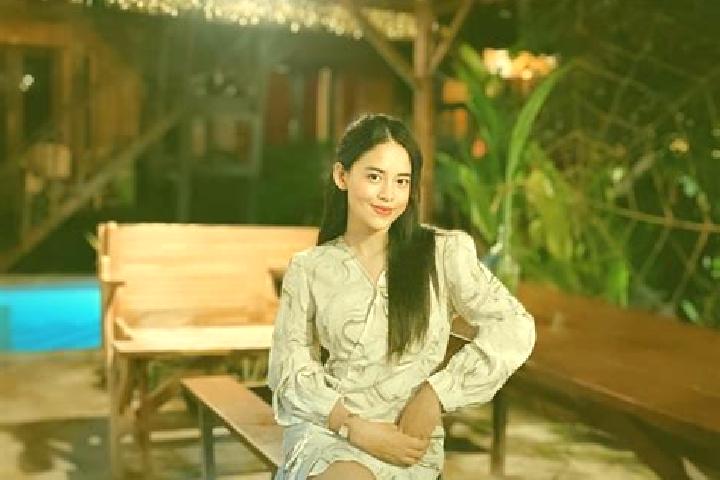 Naomi, 22 — Escort in Taliwang, Indonesia