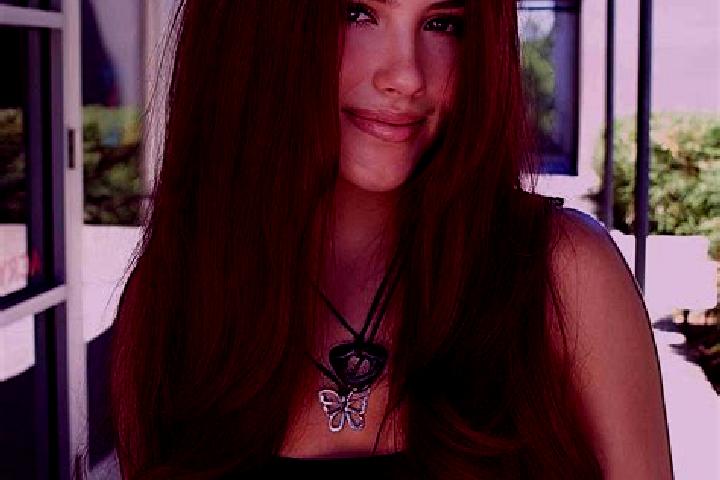 Naomi, 23, a auburn dark-eyed mixed companion based in Samad. Offering Domination, OWO, CIM. Available for incall and outcall, overnight bookings available.
