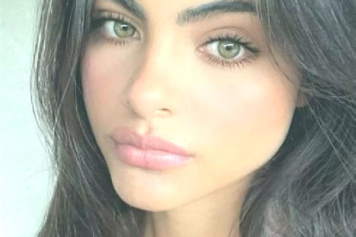 Naomi, 23, a black green-eyed middle eastern companion based in Sumberjeruk. Offering Party Girl, BDSM, Prostate Massage, Girlfriend Experience, Couples. Ava...