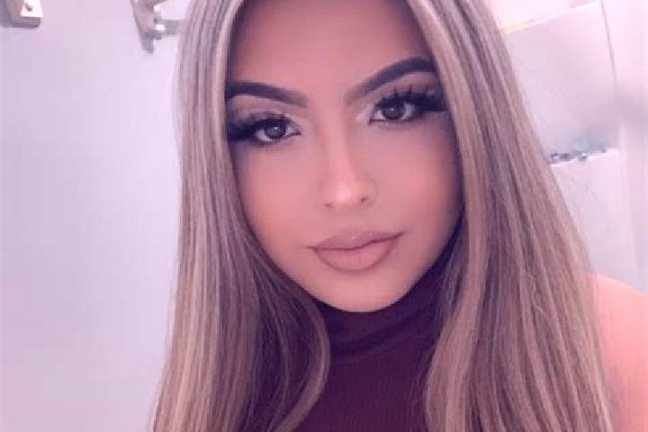 Naomi, 23, a blonde amber-eyed latina companion based in Red Hook. Offering Fetish, Couples, 69. Available for incall and outcall, overnight bookings available.