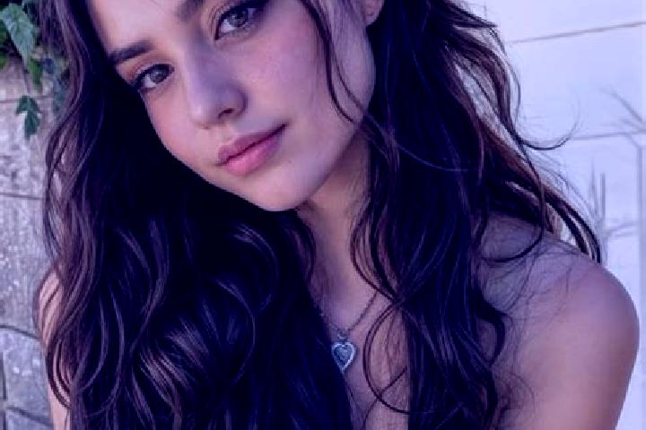 Naomi, 23, a brunette hazel-eyed mediterranean companion based in Kalisz Pomorski. Offering 69, OWO, Travel Companion, Erotic Massage. Available for incall a...