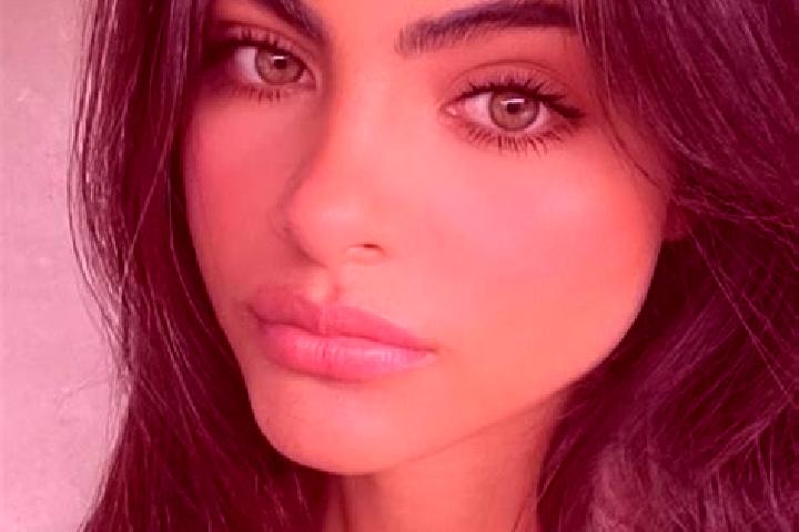 Naomi, 23, a chestnut amber-eyed indian companion based in Gueines. Offering Dinner Date, Duos, Fetish. Available for incall and outcall, overnight bookings ...