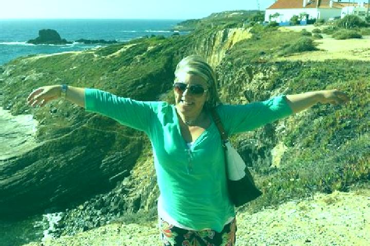 Naomi, 23 — Escort in Almograve, Portugal