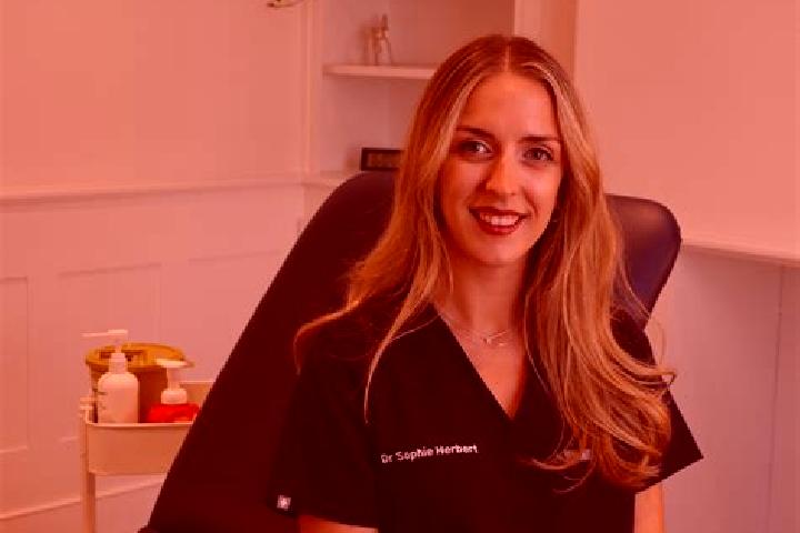 Naomi, 23 — Escort in Ceyrat, France