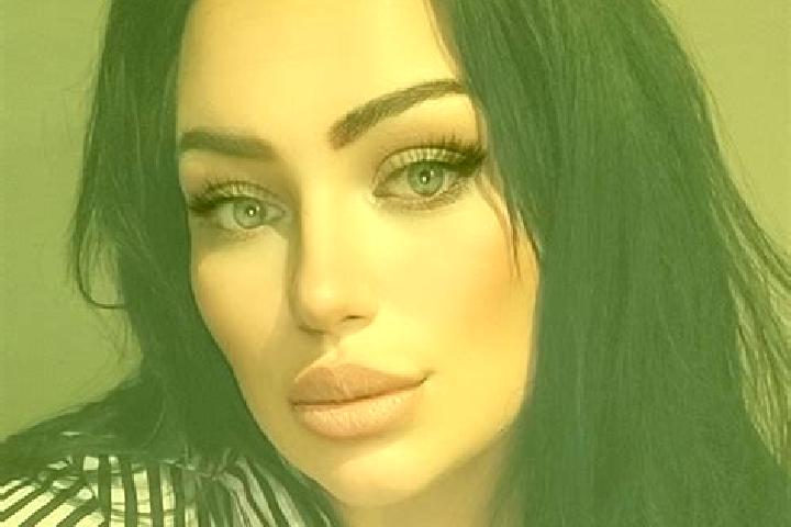 Naomi, 23 — Escort in Gwoznica Gorna, Poland