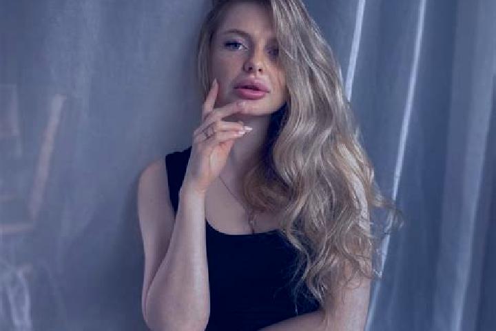 Naomi, 23 — Escort in Murino, Russia