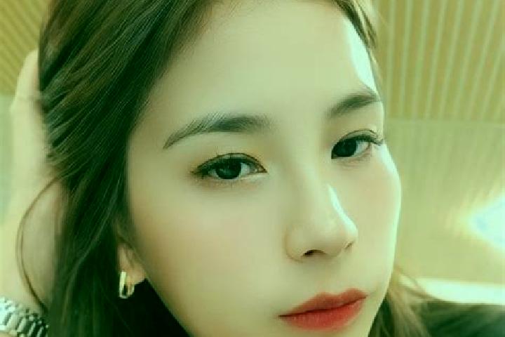 Naomi, 23 — Escort in Oupu, China