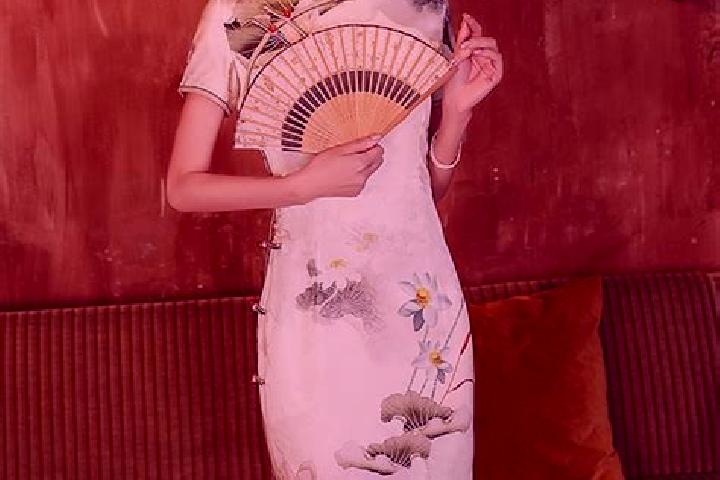 Naomi, 23 — Escort in Qiqihar, China
