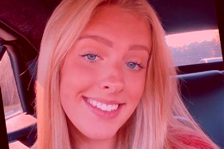 Naomi, 23 — Escort in Waleska, United States