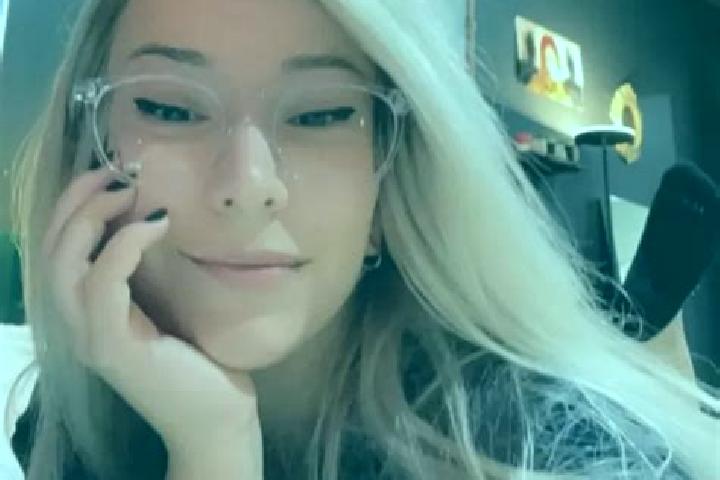Naomi, 24, a blonde amber-eyed mediterranean companion based in Ou Smach. Offering GFE, Erotic Massage, Roleplay. Available for incall and outcall, overnight...