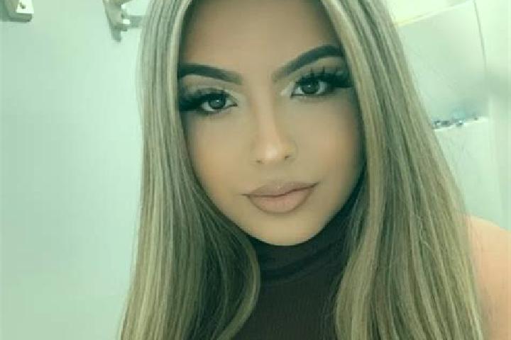 Naomi, 24, a blonde brown-eyed latina companion based in Douradoquara. Offering CIM, Overnight, OWO, A-Level, Fetish. Available for incall and outcall, day a...