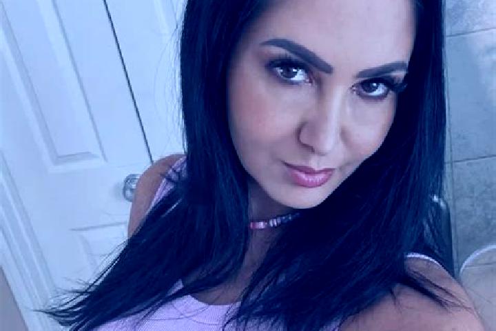 Naomi, 24, a dark blonde blue-eyed indian companion based in Cusio. Offering Striptease, Dinner Date, A-Level, Deep French Kissing. Available for incall and ...