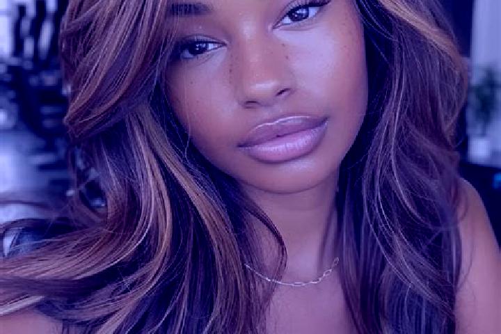 Naomi, 24, a dark blonde dark-eyed mixed companion based in Viznar. Offering Roleplay, 69, Deep French Kissing. Available for incall and outcall, overnight b...