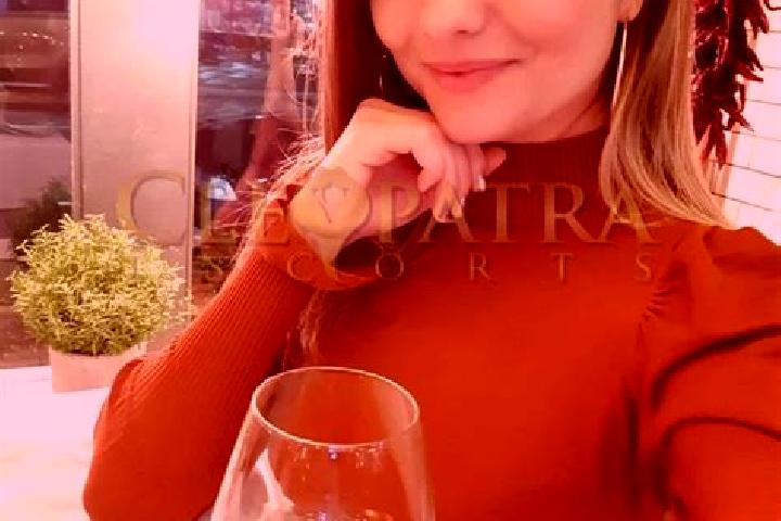 Naomi, 24, a red green-eyed mixed companion based in Tourgeville. Offering OWO, Party Girl, Dinner Date, Duos, Massage. Available for incall and outcall, day...