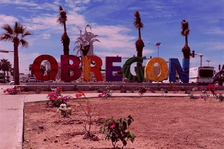 Naomi, 24 — Escort in Canadas de Obregon, Mexico