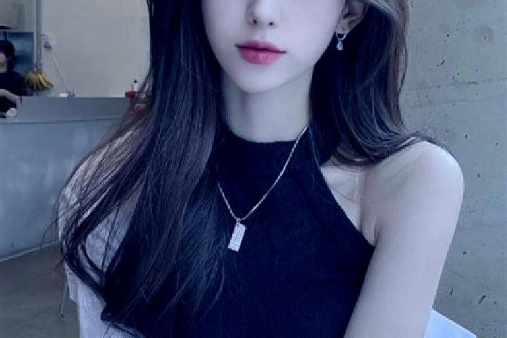 Naomi, 24 — Escort in Lizhai, China