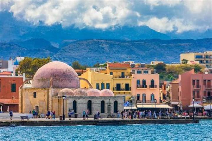 Naomi, 24 — Escort in Pirgos, Greece