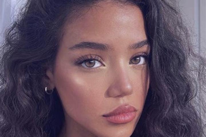 Naomi, 25, a black brown-eyed mixed companion based in Belaya Kholunitsa. Offering Party Girl, Deep French Kissing, Tantra. Available for incall and outcall,...