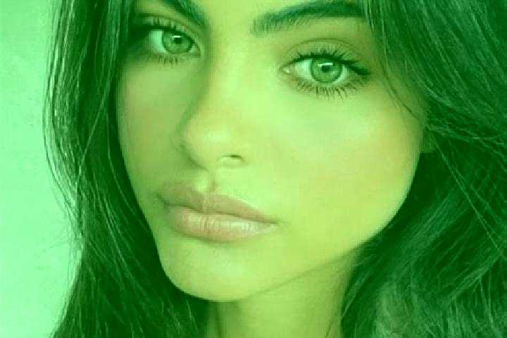 Naomi, 25, a black hazel-eyed latina companion based in Pierres. Offering Deep French Kissing, Party Girl, Fetish. Available for incall and outcall, day and ...