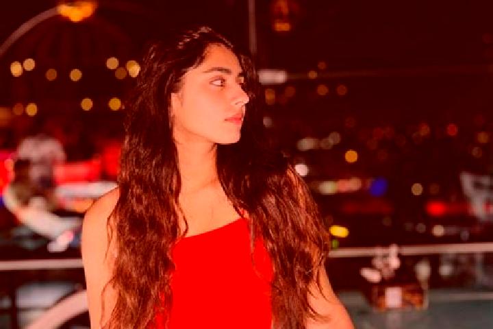 Naomi, 25, a red blue-eyed mixed companion based in Eira. Offering Deep French Kissing, OWO, Dinner Date, Party Girl. Available for incall and outcall, day a...