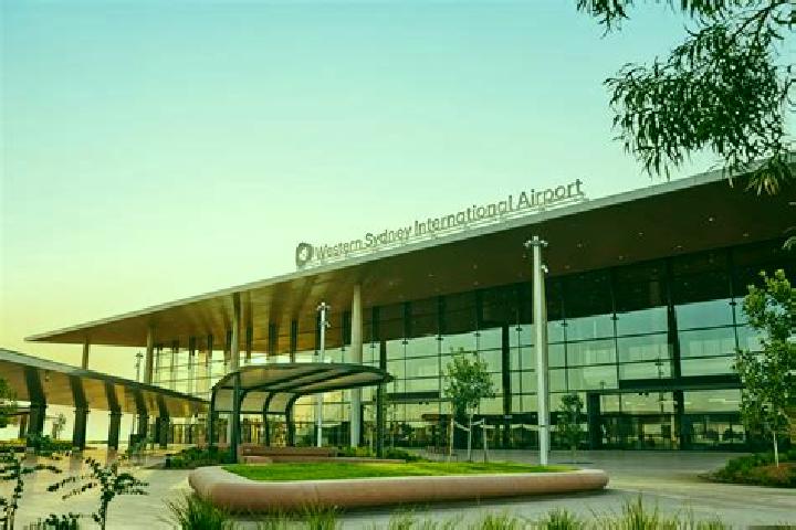 Naomi, 25 — Escort in Airport West, Australia