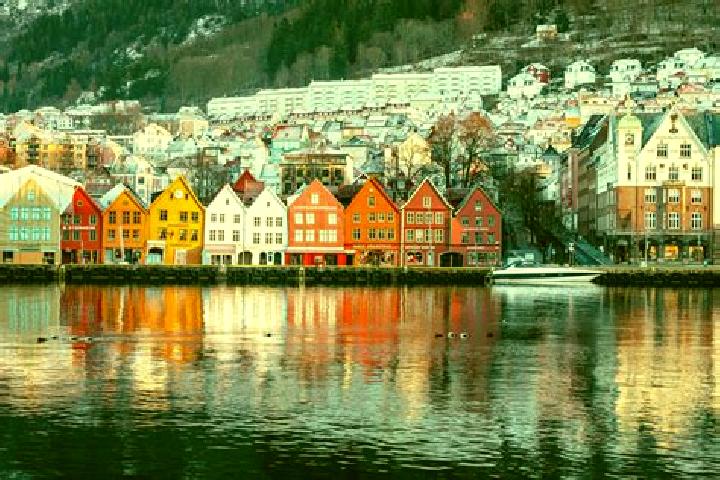 Naomi, 25 — Escort in Batsfjord, Norway