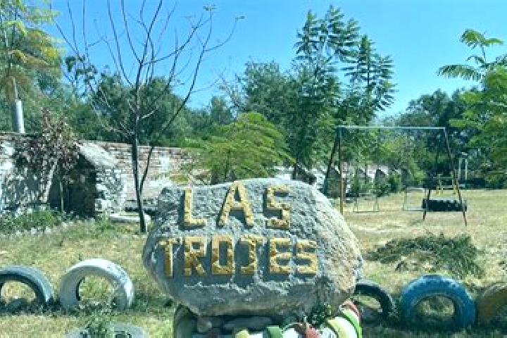 Naomi, 25 — Escort in Las Trojas, Mexico