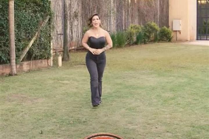 Naomi, 26 — Escort in Agrolandia, Brazil