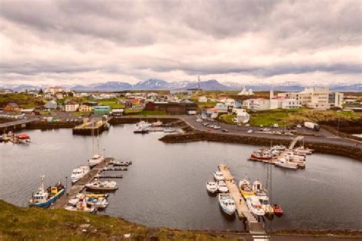 Naomi, 26 — Escort in Stykkisholmur, Iceland