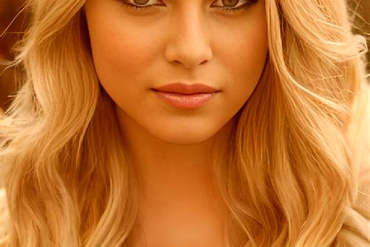 Naomi, 27, a blonde dark-eyed indian companion based in Tanques. Offering Deep French Kissing, A-Level, Party Girl. Available for incall and outcall, overnig...