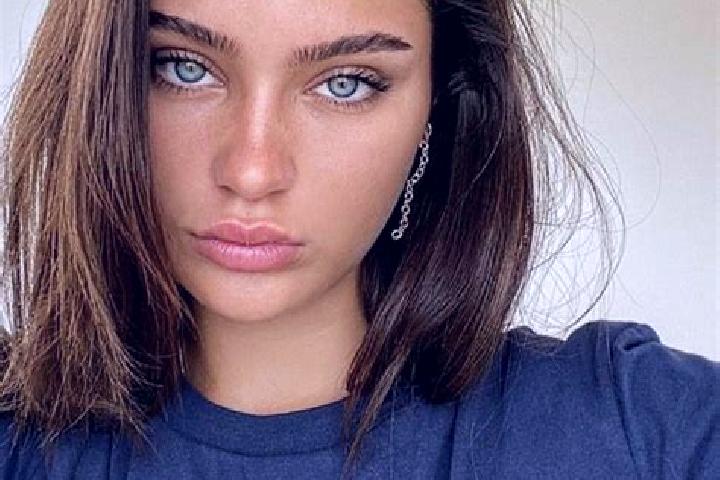 Naomi, 27, a brunette blue-eyed mixed companion based in Polanco. Offering Travel Companion, Striptease, 69. Available for incall and outcall, day and evenin...