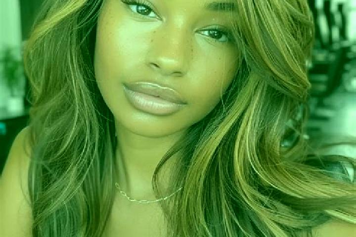 Naomi, 27, a dark blonde dark-eyed mediterranean companion based in Mega Pisto. Offering Fetish, Duos, OWO. Available for incall and outcall, overnight booki...