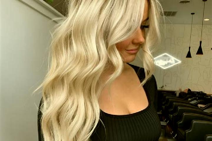 Naomi, 27, a platinum blonde dark-eyed ebony companion based in Camiri. Offering Erotic Massage, Domination, Duos. Available for incall and outcall, overnigh...