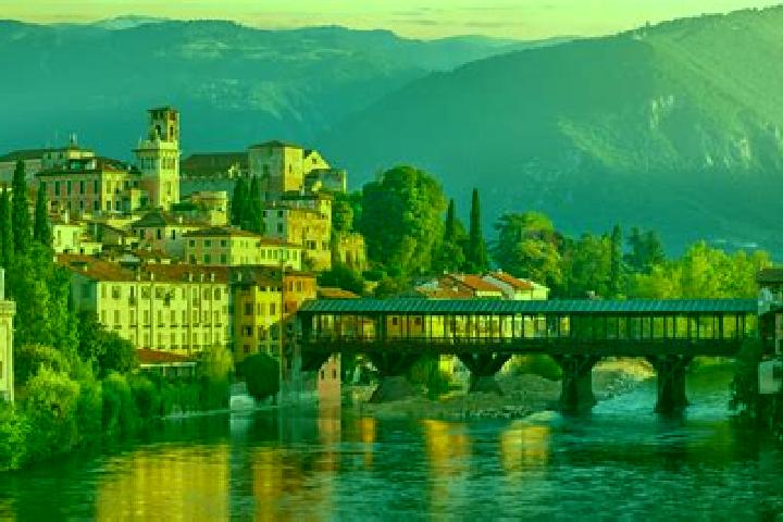 Naomi, 27, a red green-eyed caucasian companion based in Paderno del Grappa. Offering OWO, Couples, Domination, Duos, Dinner Date. Available for incall and o...