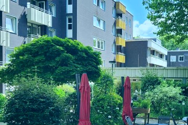 Naomi, 27 — Escort in Bochum-Werne, Germany