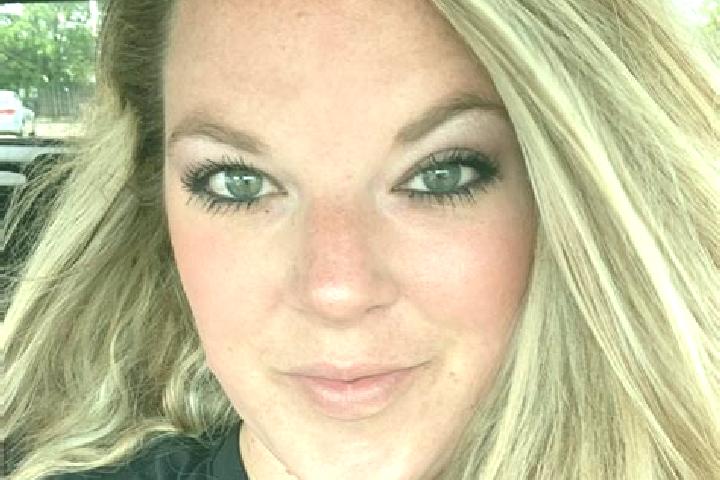 Naomi, 27 — Escort in East Bronson, United States