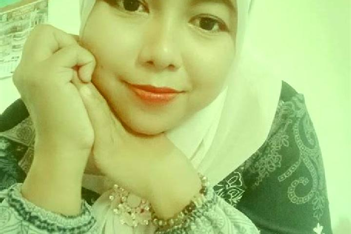 Naomi, 27 — Escort in Krajan Tambakrejo, Indonesia