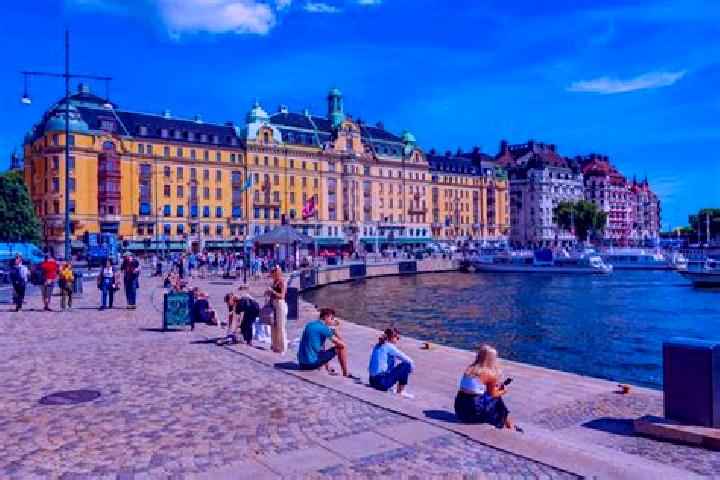 Naomi, 27 — Escort in Naesum, Sweden