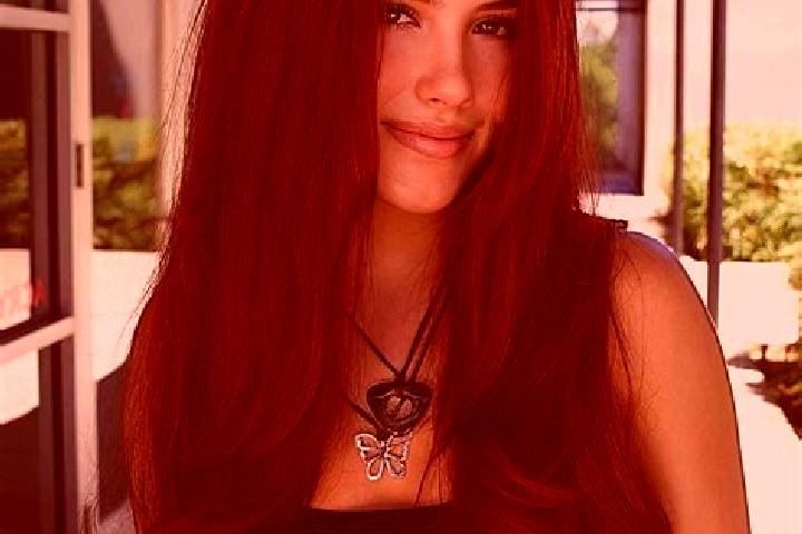 Naomi, 28, a auburn dark-eyed mixed companion based in Agigea. Offering Massage, Couples, Striptease, 69, Roleplay. Available for incall and outcall, overnig...