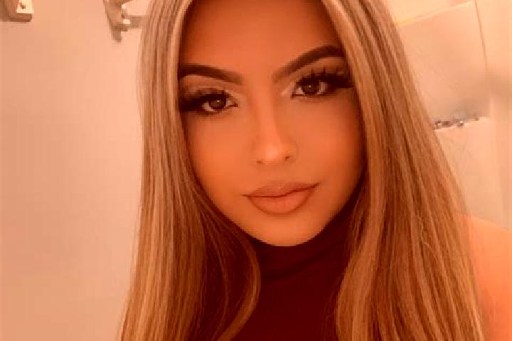 Naomi, 28, a blonde dark-eyed latina companion based in Buntharik. Offering BDSM, Travel Companion, Duos, Tantra. Available for incall and outcall, overnight...