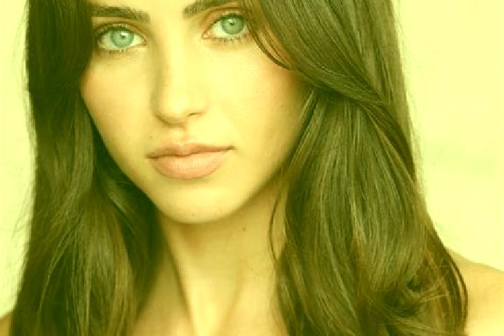 Naomi, 28, a brunette green-eyed latina companion based in Vadgaon. Offering Party Girl, BDSM, Girlfriend Experience. Available for incall and outcall, overn...