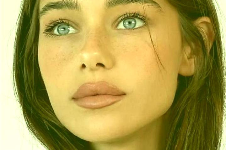 Naomi, 28, a brunette grey-eyed mediterranean companion based in Chirileu. Offering Duos, Overnight, A-Level, Prostate Massage, Couples. Available for incall...