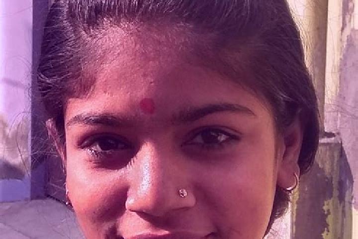 Naomi, 28 — Escort in Satrod Khas, India