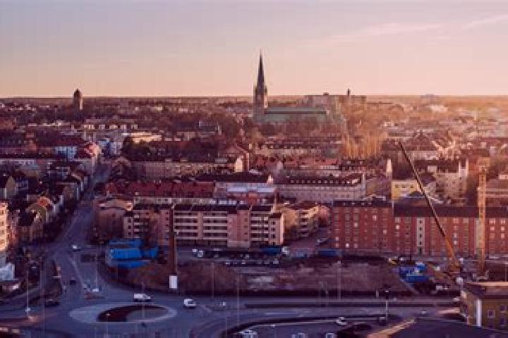Naomi, 28 — Escort in Vara, Sweden