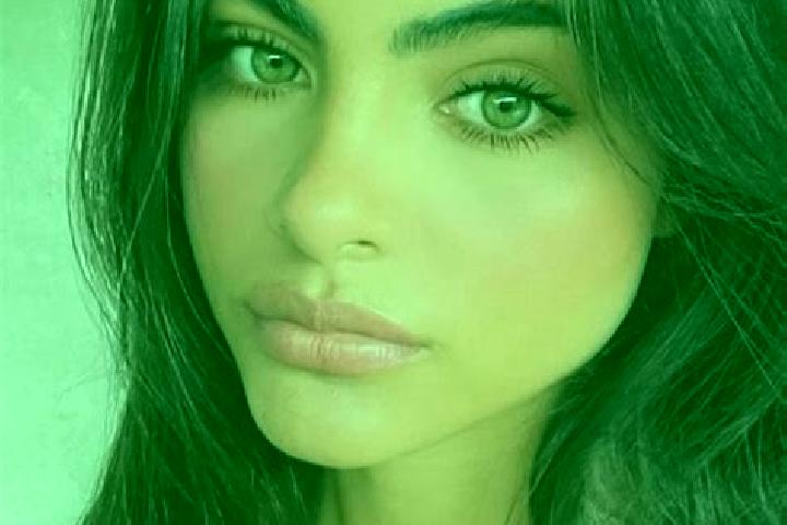 Naomi, 29, a brunette green-eyed latina companion based in Miraflores. Offering Domination, Girlfriend Experience, OWO, Massage. Available for incall and out...
