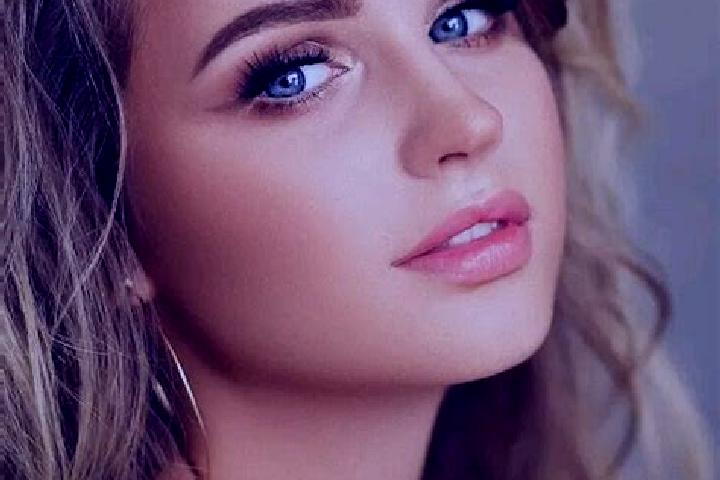 Naomi, 29, a dark blonde blue-eyed mediterranean companion based in Ta Loke Htaw. Offering Party Girl, Duos, Erotic Massage. Available for incall and outcall...