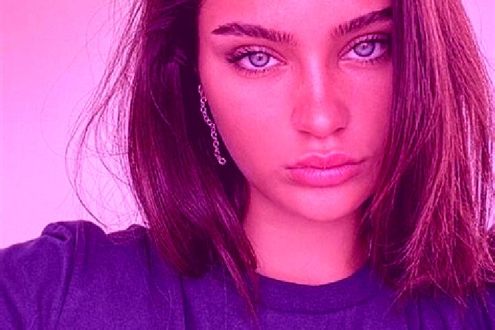 Naomi, 29, a red brown-eyed mixed companion based in Tournus. Offering Roleplay, Girlfriend Experience, A-Level, Party Girl. Available for incall and outcall...